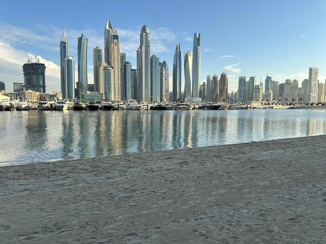 Apartment Amakin Beachfront Palm Jumeirah Marina Vista 2 Dubai United Arab Emirates