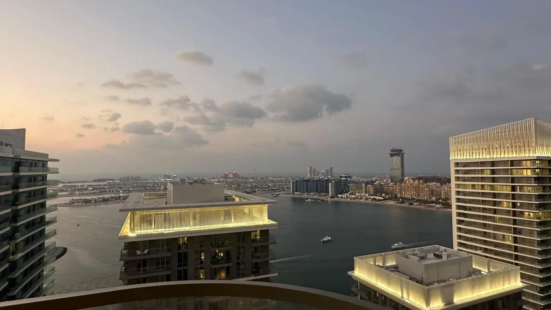 Amakin Beachfront Palm Jumeirah Marina Vista 2 Dubai 0*,  United Arab Emirates