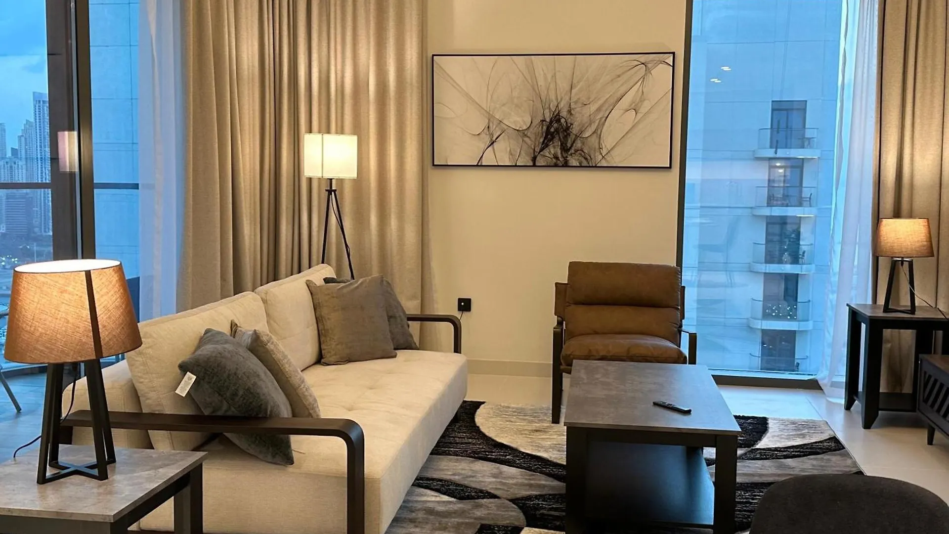 Amakin Beachfront Palm Jumeirah Marina Vista 2 Dubai Apartment