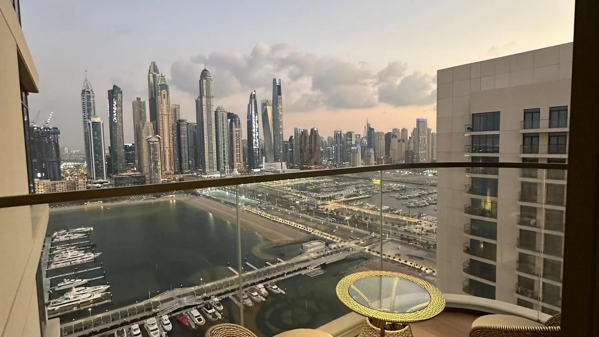Amakin Beachfront Palm Jumeirah Marina Vista 2 Dubai 0*,  United Arab Emirates