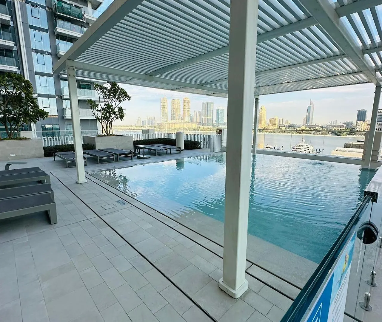 Amakin Beachfront Palm Jumeirah Marina Vista 2 Dubai 0*,