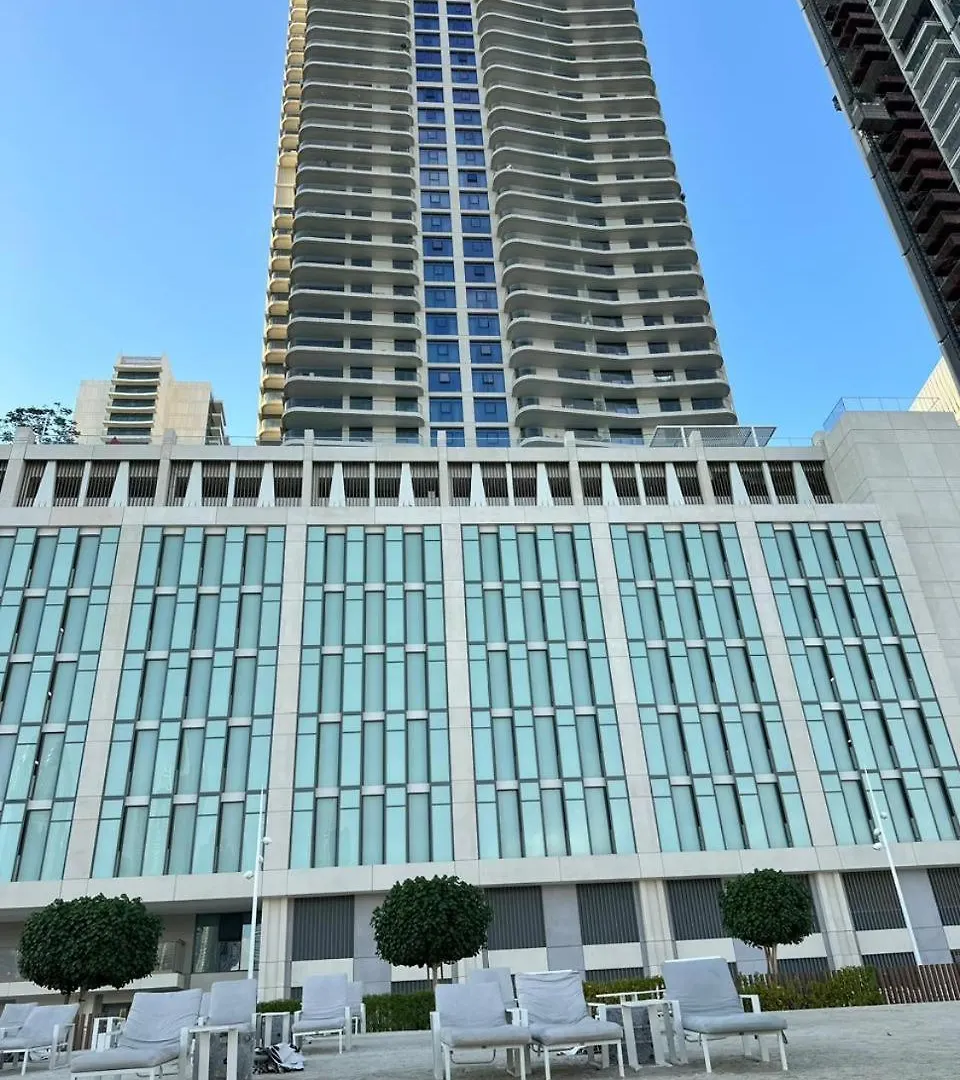 Apartment Amakin Beachfront Palm Jumeirah Marina Vista 2 Dubai