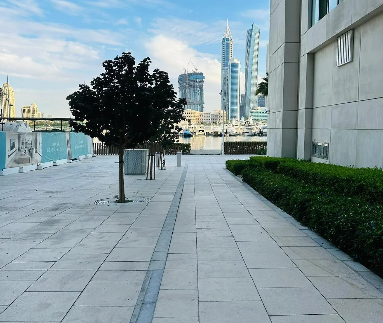 Amakin Beachfront Palm Jumeirah Marina Vista 2 Dubai Apartment