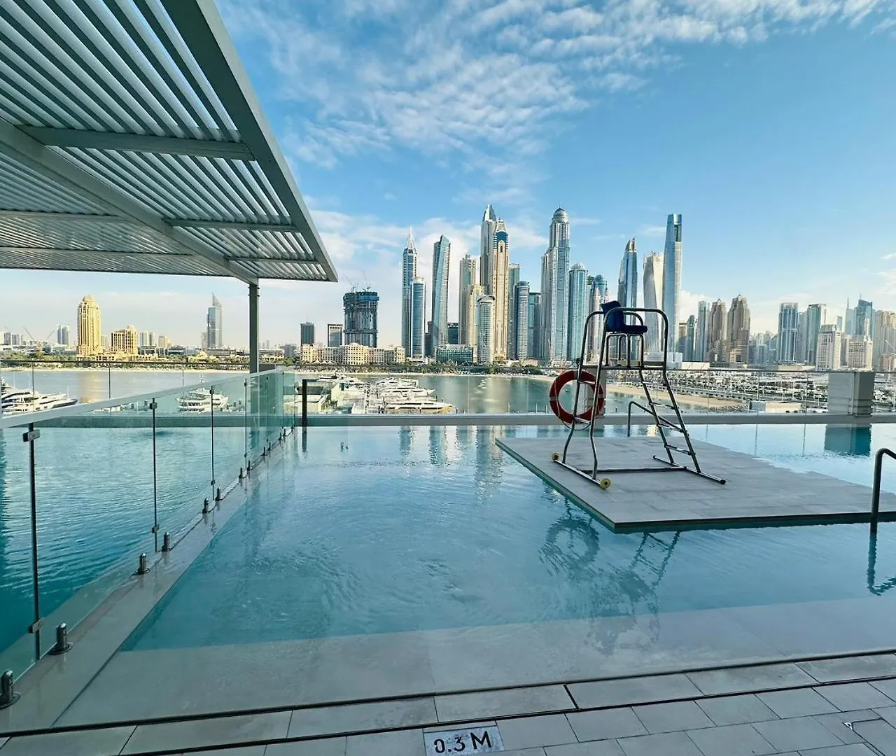Amakin Beachfront Palm Jumeirah Marina Vista 2 Dubai Apartment